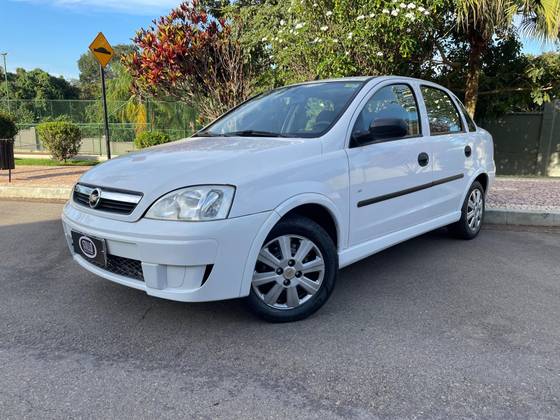 CHEVROLET CORSA 1.4 MPFI MAXX SEDAN 8V FLEX 4P MANUAL